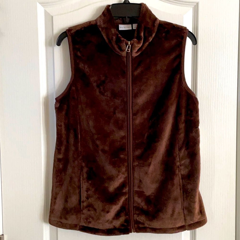 Kim Rogers Soft Cozy Brown Vest. NWT Size Small